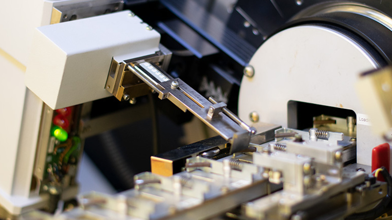 B1 Bruker D8 Advance photo